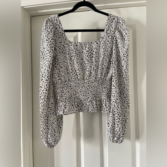 MISSGUIDED BLOUSE ❤️🔥 - Picture 3 of 3